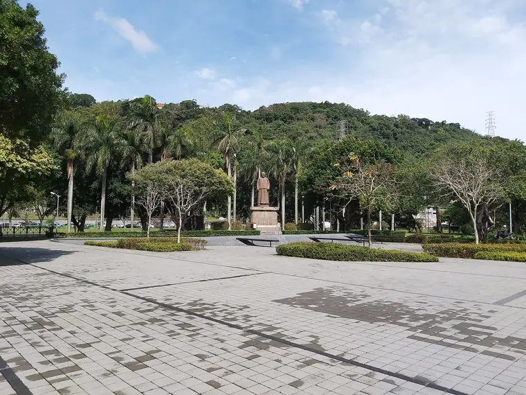 士林至善公園的鋪面廣場